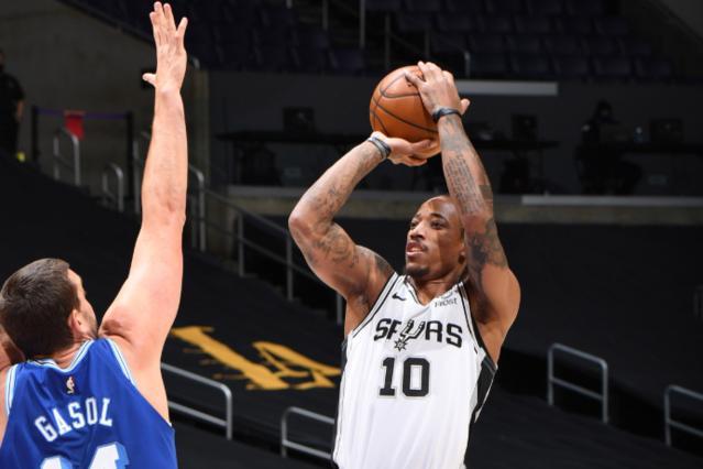 也笑了起来 也笑了起来