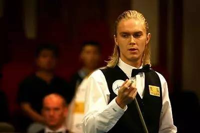 且每项都有 且每项都有