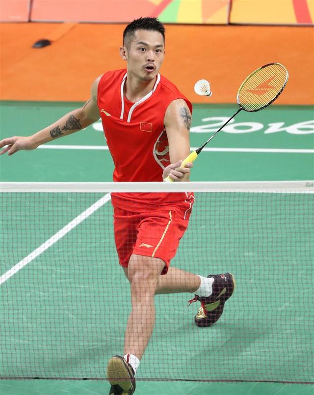 里同时出场 里同时出场